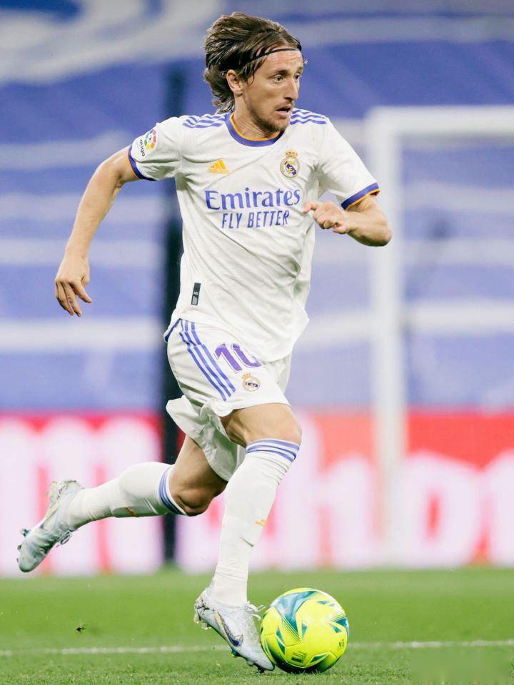 德州扑克翻牌前 RFI 范围全解析：为什么你不能玩太松？（德州扑克翻前 RFI 范围详解：为何不该打得太松？）